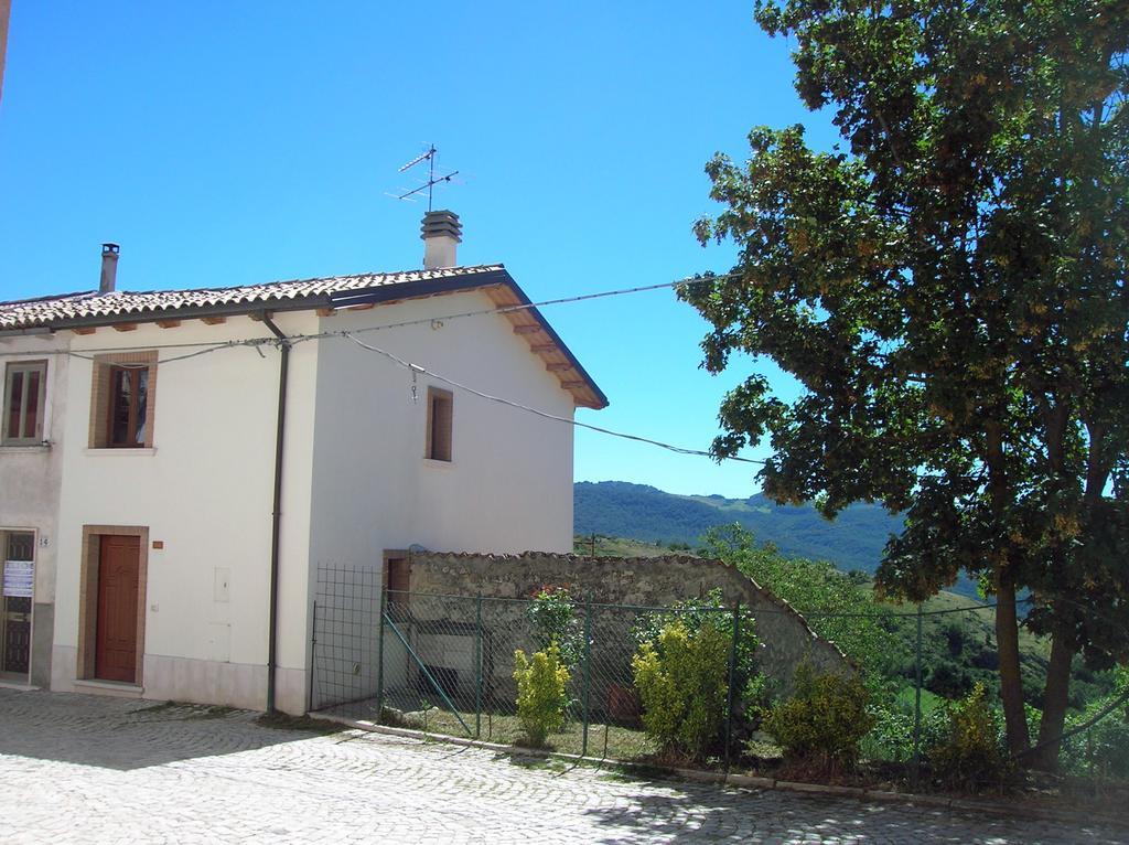 Villa Montagna & Relax Castel Di Sangro Exterior foto